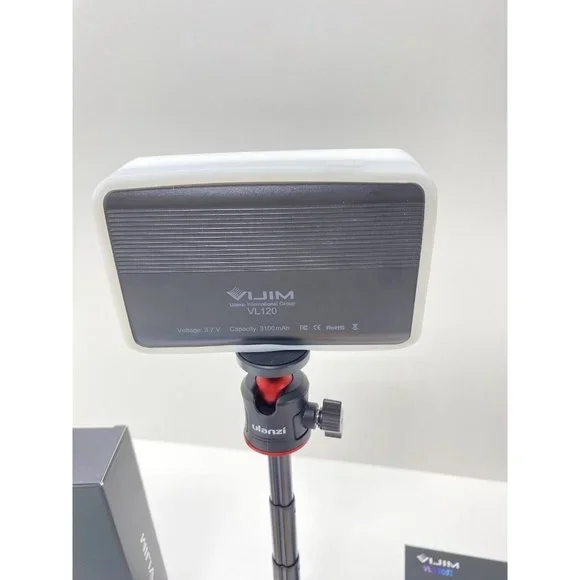 Camera Lighting Portable With Colour Filters Handheld LED Light - Picture 8 of 11